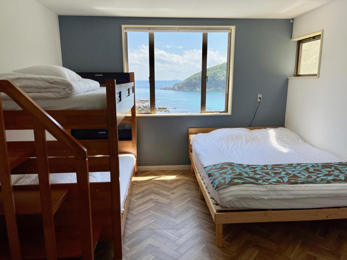 Guesthouse All You Need - All Rooms Have An Ocean View! Shimoda  Eksteriør billede